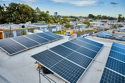 Boomes Pembuatan Suria India Ke arah 120GW, tetapi Reliance Import kekal seba...
